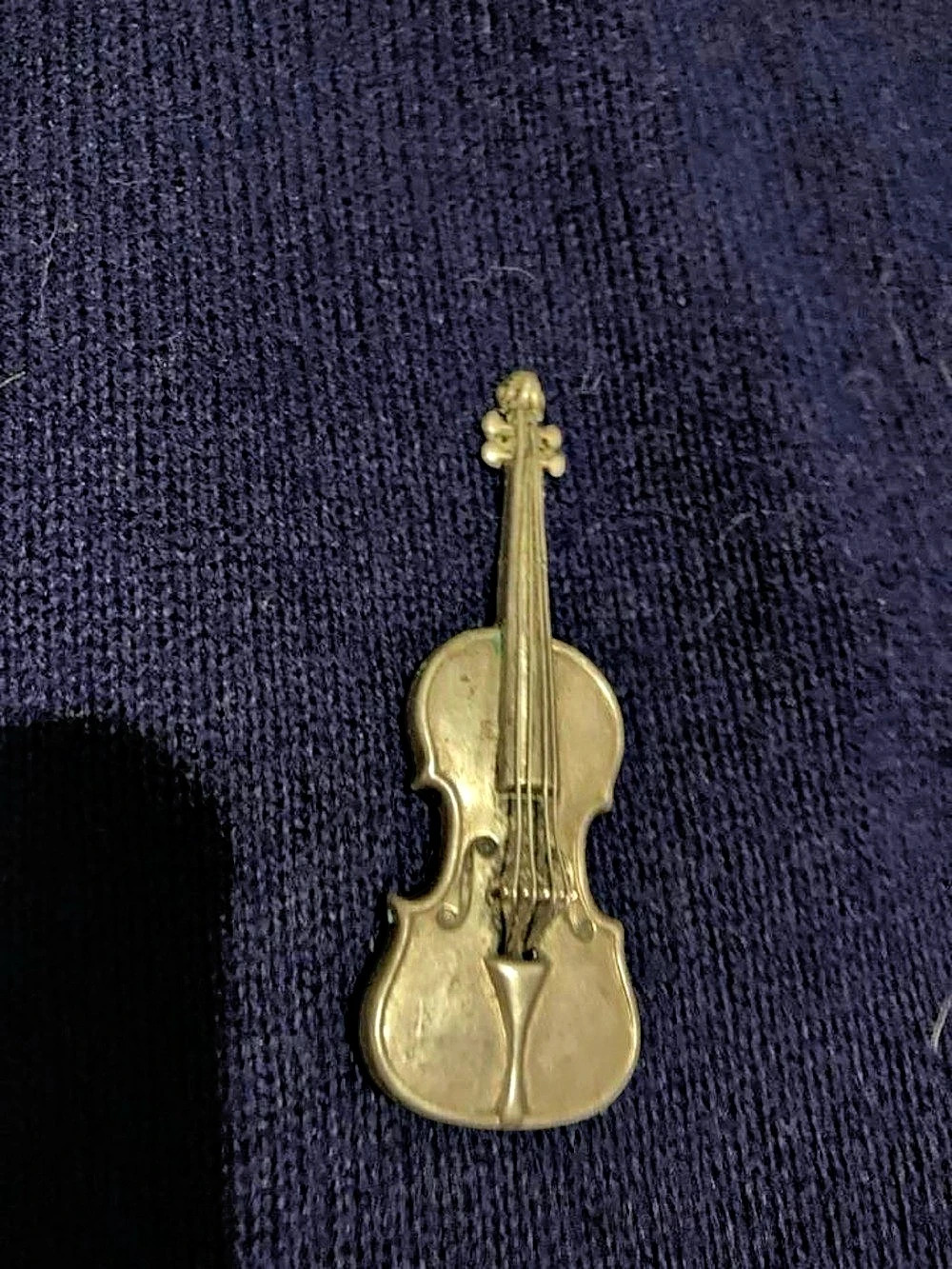 Vintage Sterling Lane violin pin